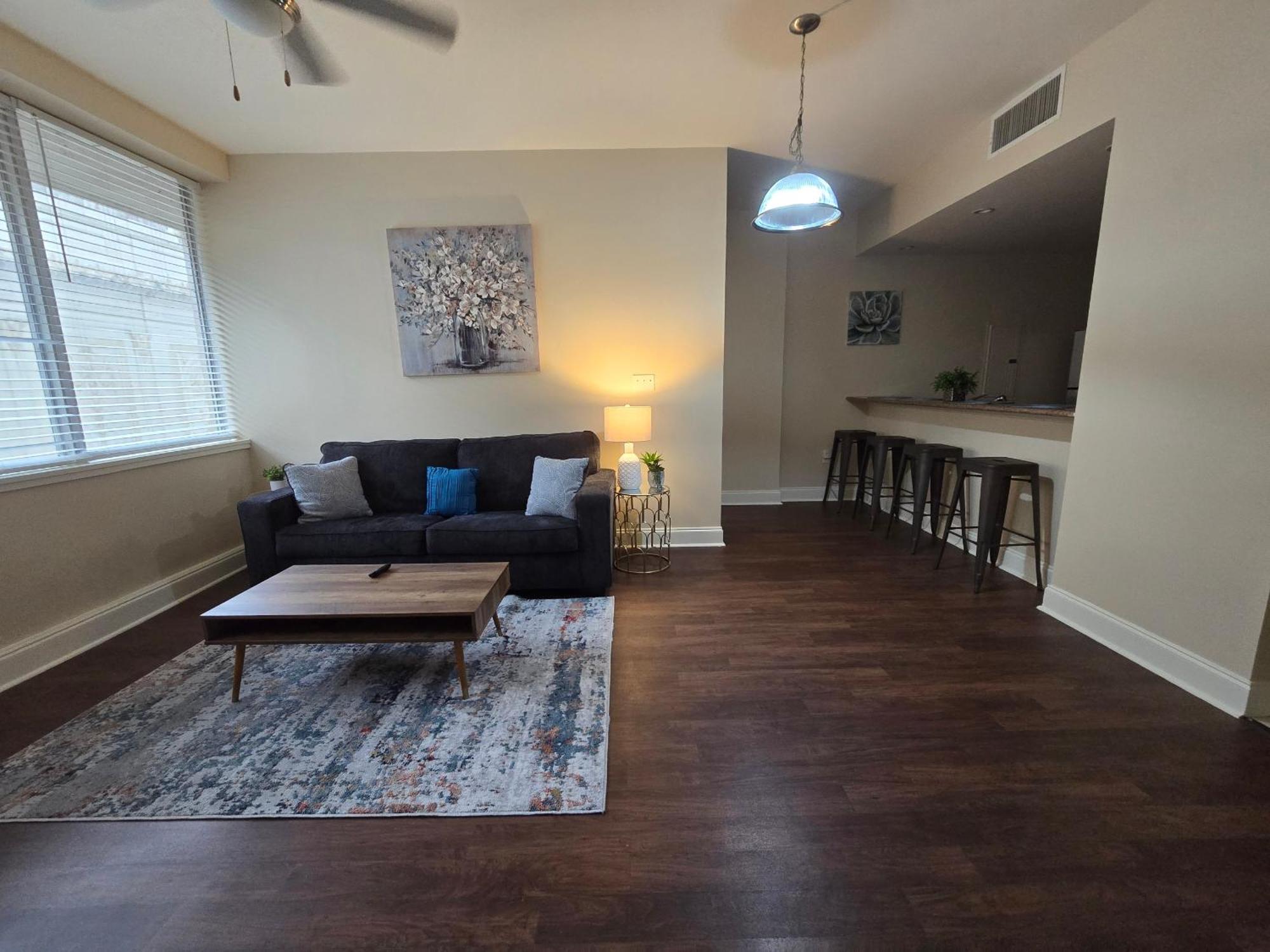 Amazing Condos Beautiful View 2 Blocks To French Quarter, Small Rooftop Pool, Gym, Seanger Theater, Super Dome, And Bourbon St New Orleans  Szoba fotó