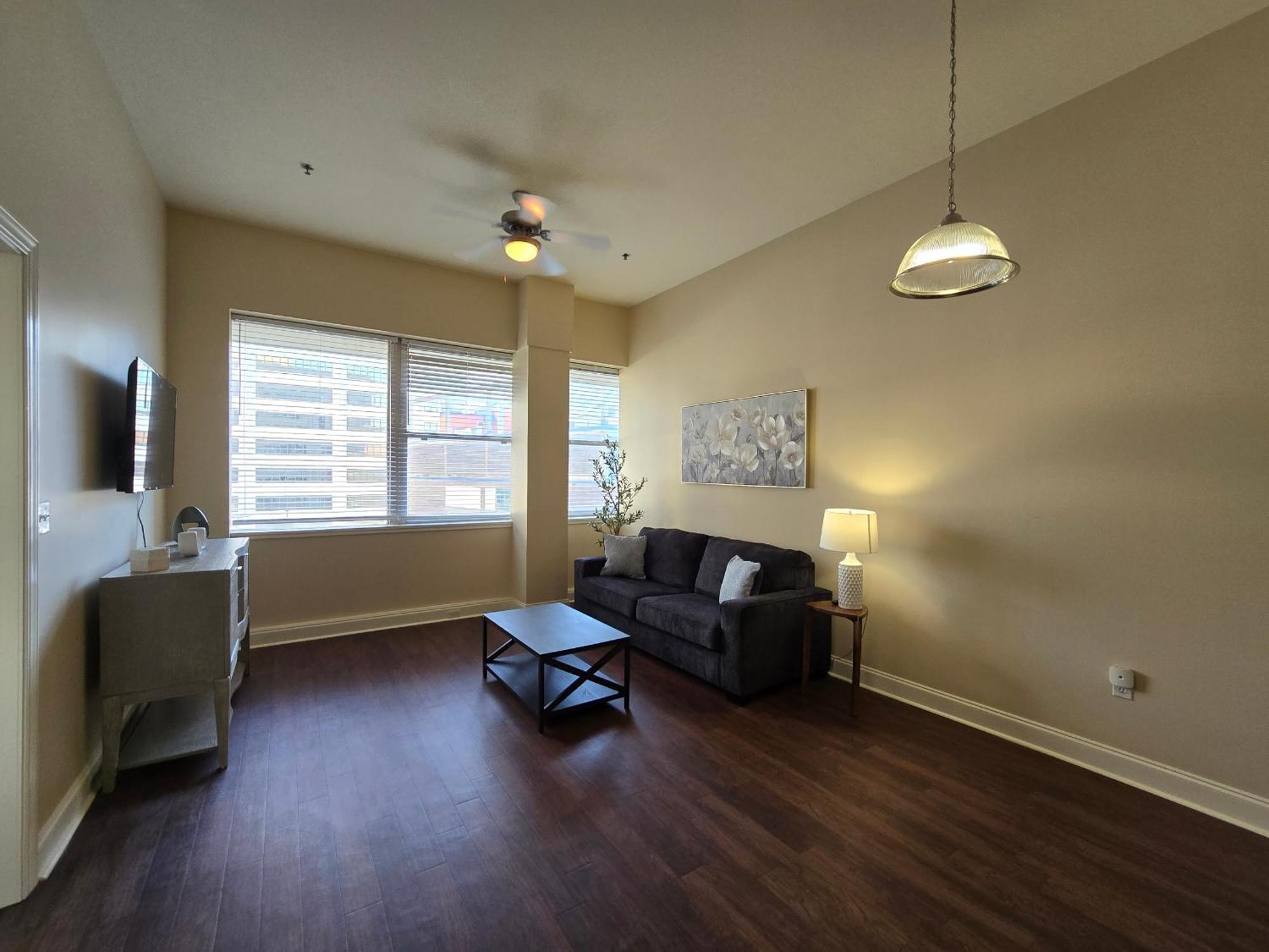 Amazing Condos Beautiful View 2 Blocks To French Quarter, Small Rooftop Pool, Gym, Seanger Theater, Super Dome, And Bourbon St New Orleans  Szoba fotó
