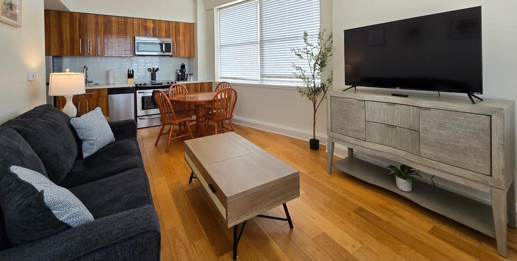 Amazing Condos Beautiful View 2 Blocks To French Quarter, Small Rooftop Pool, Gym, Seanger Theater, Super Dome, And Bourbon St New Orleans  Szoba fotó