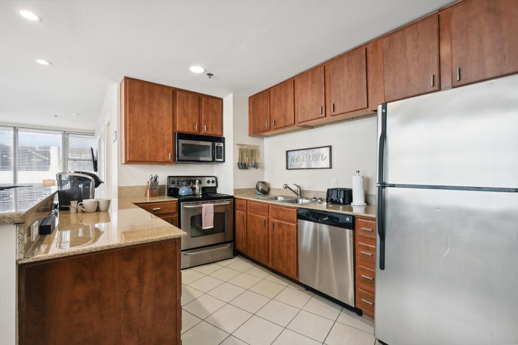 Amazing Condos Beautiful View 2 Blocks To French Quarter, Small Rooftop Pool, Gym, Seanger Theater, Super Dome, And Bourbon St New Orleans  Szoba fotó