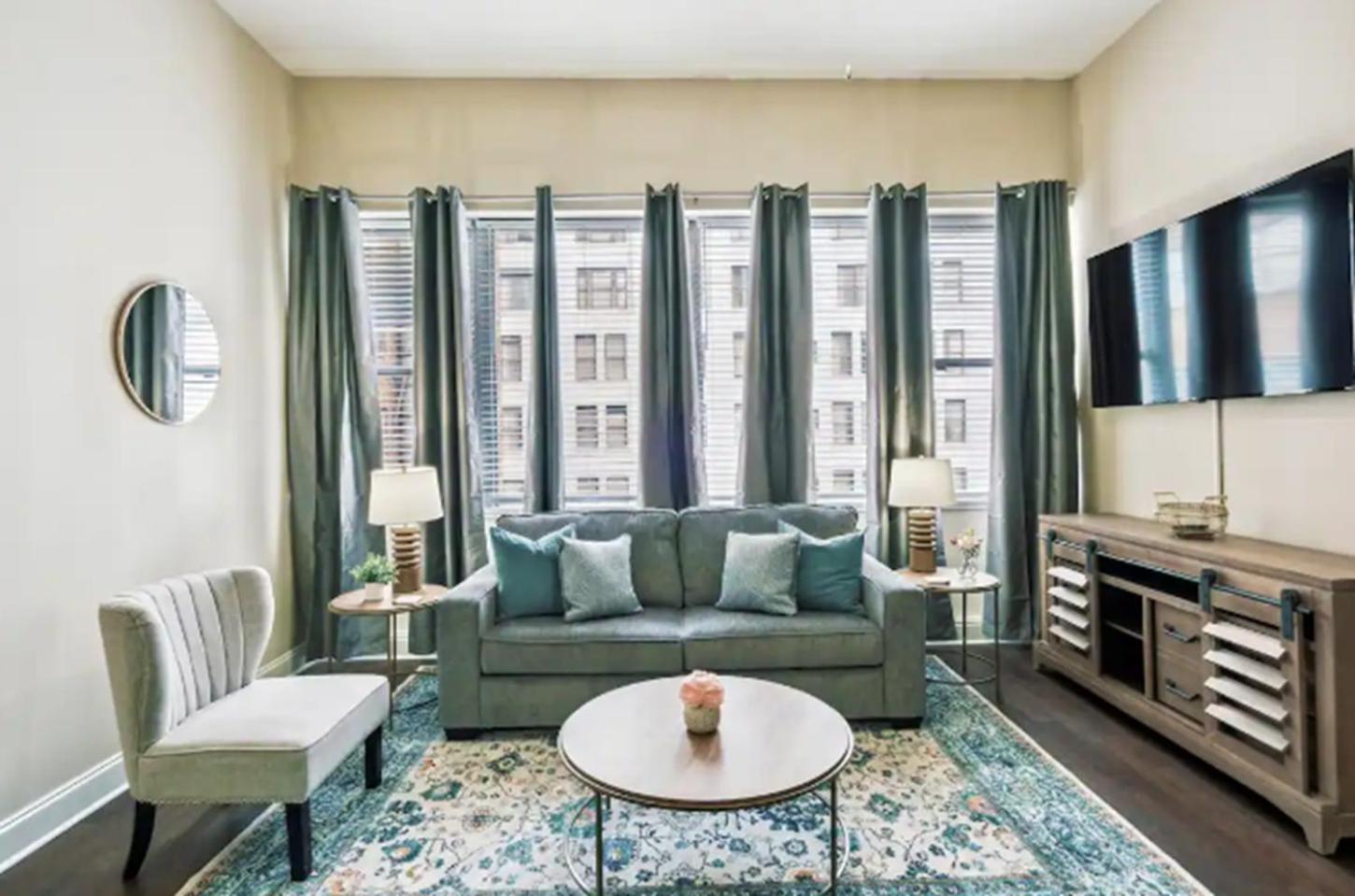 Amazing Condos Beautiful View 2 Blocks To French Quarter, Small Rooftop Pool, Gym, Seanger Theater, Super Dome, And Bourbon St New Orleans  Szoba fotó