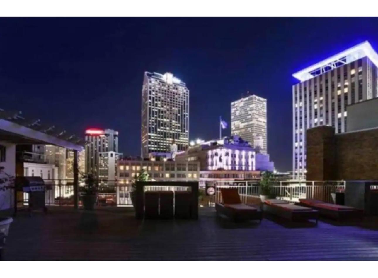 Amazing Condos Beautiful View 2 Blocks To French Quarter, Small Rooftop Pool, Gym, Seanger Theater, Super Dome, And Bourbon St New Orleans  Kültér fotó
